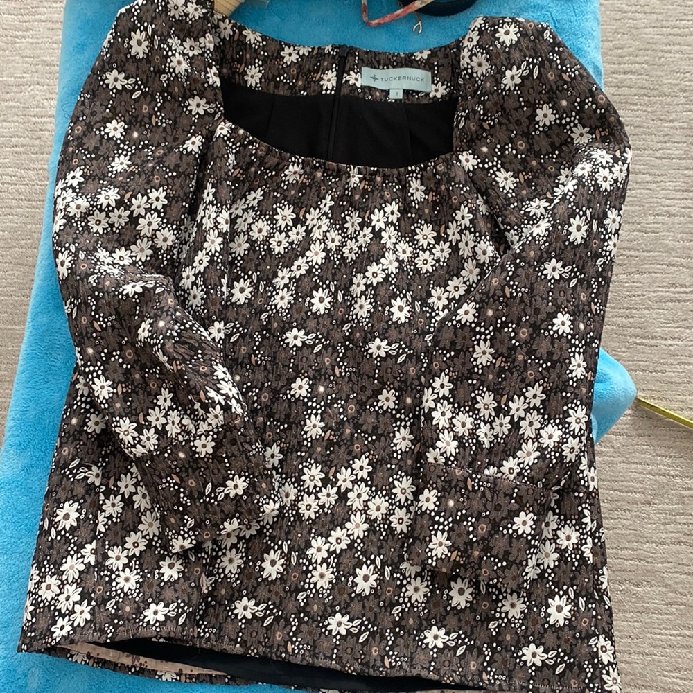 TUCKERNUCK blouse